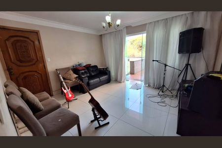 Casa à venda com 3 quartos, 185m² em Jardim São Paulo, São Paulo