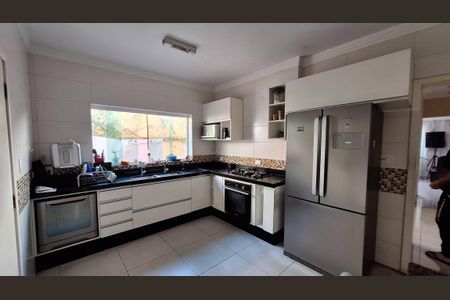 Casa à venda com 3 quartos, 185m² em Jardim São Paulo, São Paulo