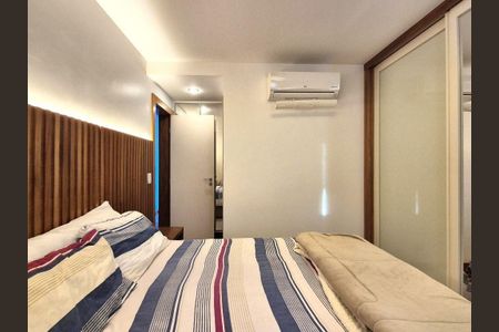 Casa à venda com 4 quartos, 210m² em Itaipu, Niterói