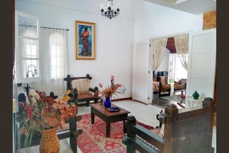 Casa à venda com 4 quartos, 359m² em Itaipu, Niterói