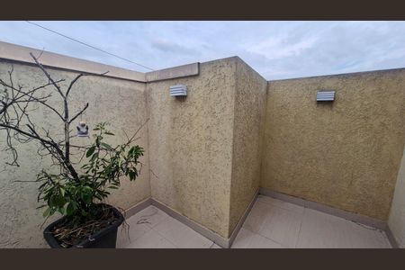 Casa para alugar com 102m², 2 quartos e 2 vagas