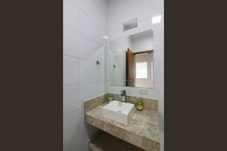 Casa à venda com 140m², 2 quartos e 2 vagasBanheiro de serviço