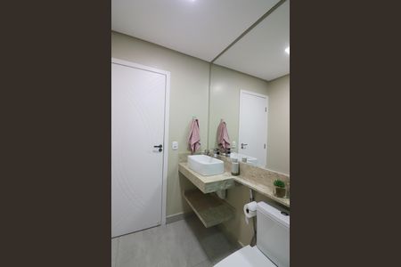 Casa à venda com 140m², 2 quartos e 2 vagasBanheiro Social