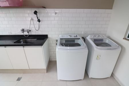 Casa à venda com 140m², 2 quartos e 2 vagasÁrea de Serviço