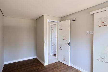 Suíte 1 de apartamento à venda com 2 quartos, 58m² em Santo Antônio , Belo Horizonte