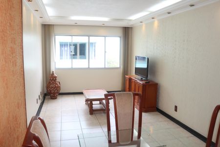 Apartamento para alugar com 119m², 3 quartos e 1 vagaSala