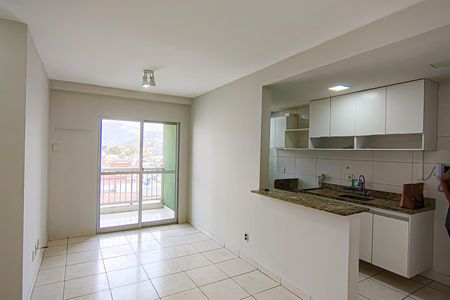 Sala de apartamento à venda com 2 quartos, 60m² em Taquara, Rio de Janeiro