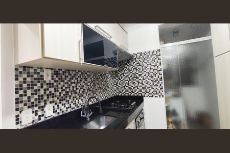 Cozinha de apartamento à venda com 2 quartos, 48m² em Parque Erasmo Assunção, Santo André