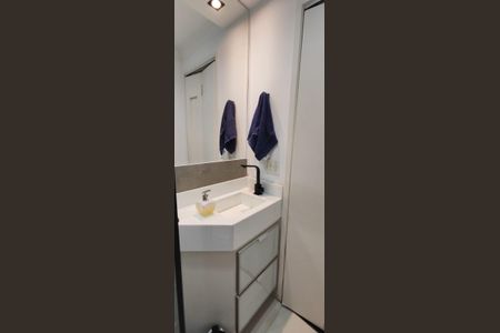 Apartamento à venda com 48m², 2 quartos e 1 vaga Apartamento à venda com 48m², 2 quartos e 1 vagaBanheiro