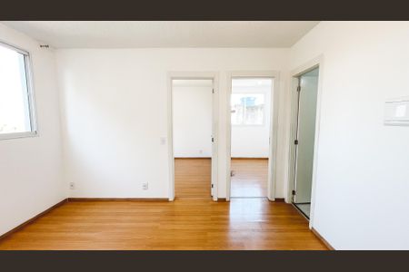 Sala de apartamento para alugar com 2 quartos, 38m² em Vila Santa Maria, São Paulo