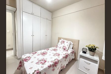 Apartamento à venda com 86m², 3 quartos e 2 vagasQuarto 2