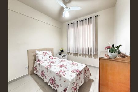Apartamento à venda com 86m², 3 quartos e 2 vagasQuarto 2
