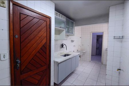 Apartamento à venda com 56m², 2 quartos e 1 vagaCozinha