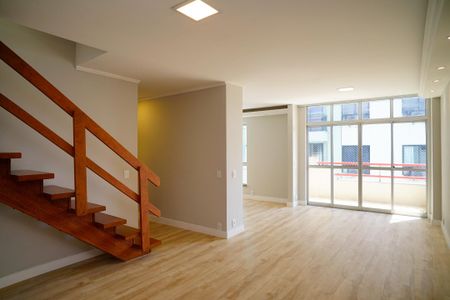 Sala de apartamento à venda com 4 quartos, 229m² em Vital Brasil, Niterói