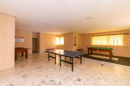 Apartamento para alugar com 48m², 2 quartos e 1 vaga Apartamento para alugar com 48m², 2 quartos e 1 vagaÁrea comum - Sala de Jogos