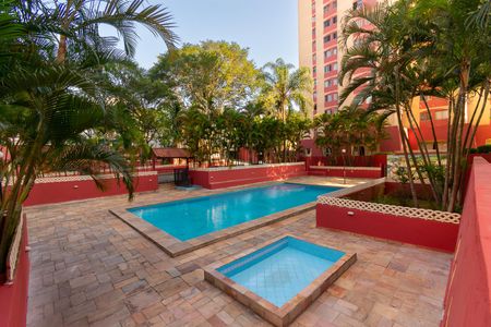 Apartamento para alugar com 48m², 2 quartos e 1 vaga Apartamento para alugar com 48m², 2 quartos e 1 vagaÁrea comum - Piscina