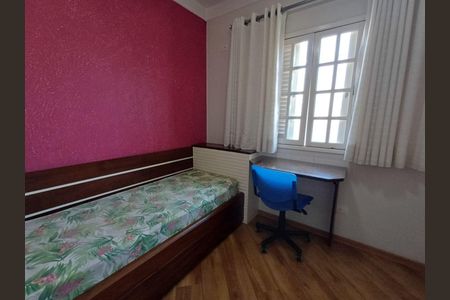 Casa à venda com 4 quartos, 274m² em Vila Carrão, São Paulo