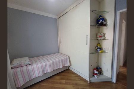 Casa à venda com 4 quartos, 274m² em Vila Carrão, São Paulo