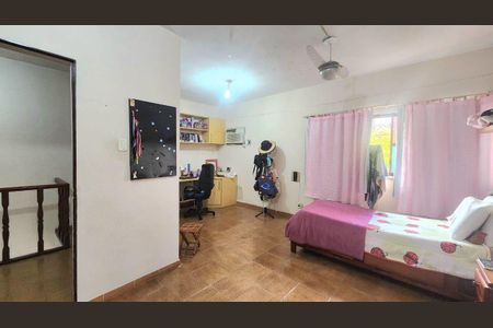 Casa à venda com 4 quartos, 326m² em Taquara, Rio de Janeiro