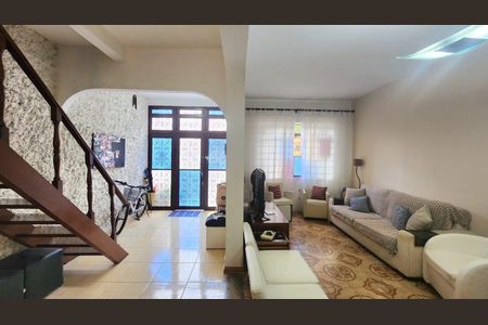 Casa à venda com 4 quartos, 326m² em Taquara, Rio de Janeiro