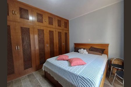 Casa à venda com 3 quartos, 155m² em Vila Carrão, São Paulo