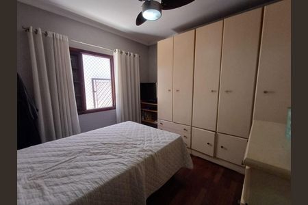 Casa à venda com 3 quartos, 150m² em Vila Carrão, São Paulo