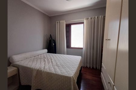 Casa à venda com 3 quartos, 150m² em Vila Carrão, São Paulo