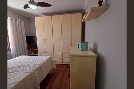 Casa à venda com 3 quartos, 150m² em Vila Carrão, São Paulo