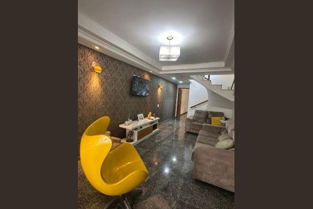 Casa à venda com 4 quartos, 179m² em Mirandópolis, São Paulo