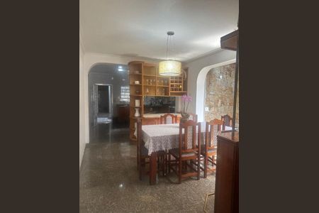 Casa à venda com 4 quartos, 179m² em Mirandópolis, São Paulo