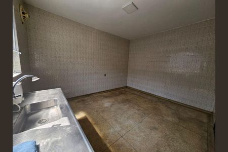 Casa à venda com 2 quartos, 149m² em Vila Linda, Santo André