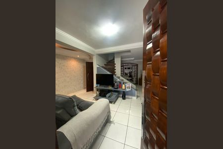 Casa à venda com 185m², 3 quartos e 2 vagas