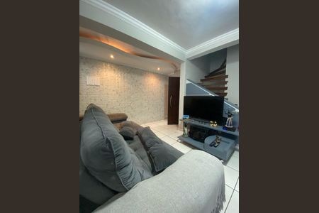 Casa à venda com 3 quartos, 185m² em Conjunto Residencial Pombeva, São Bernardo do Campo