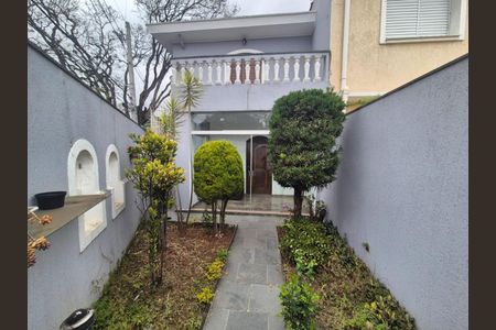 Casa à venda com 233m², 3 quartos e 3 vagasFoto 03