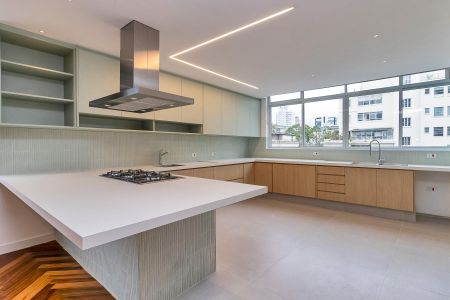 Apartamento à venda com 230m², 3 quartos e 2 vagasCozinha