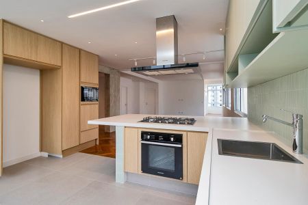 Apartamento à venda com 230m², 3 quartos e 2 vagasCozinha