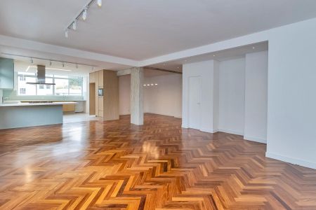 Apartamento à venda com 230m², 3 quartos e 2 vagasSala