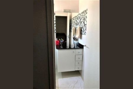 Casa de Condomínio à venda com 3 quartos, 228m² em Jardim Londrina, São Paulo