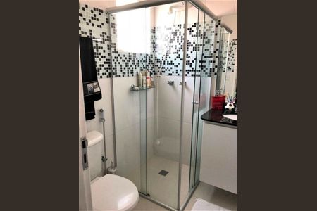 Casa de condomínio à venda com 228m², 3 quartos e 3 vagas