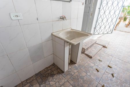 Casa à venda com 331m², 3 quartos e 4 vagasCasa 2 - Área de serviço 