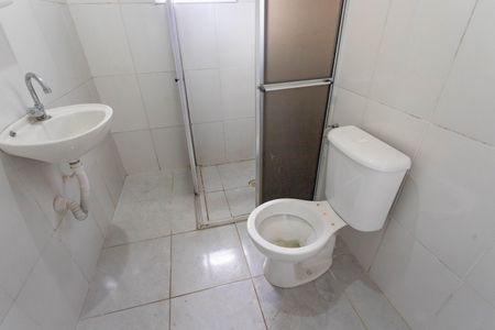 Casa à venda com 331m², 3 quartos e 4 vagasCasa 2 - Banheiro 