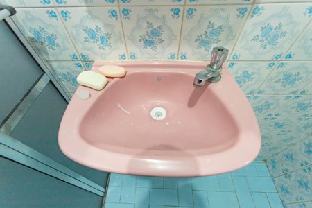 Casa à venda com 331m², 3 quartos e 4 vagasCasa 1 - Banheiro 