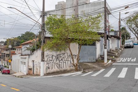 Casa à venda com 331m², 3 quartos e 4 vagasFachada 