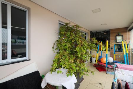 Apartamento à venda com 128m², 3 quartos e 3 vagas Apartamento à venda com 128m², 3 quartos e 3 vagasVaranda gourmet