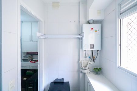 Apartamento à venda com 128m², 3 quartos e 3 vagas Apartamento à venda com 128m², 3 quartos e 3 vagasÁrea de Serviço