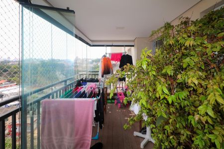 Apartamento à venda com 128m², 3 quartos e 3 vagas Apartamento à venda com 128m², 3 quartos e 3 vagasVaranda gourmet