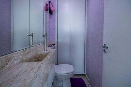 Apartamento à venda com 128m², 3 quartos e 3 vagas Apartamento à venda com 128m², 3 quartos e 3 vagasLavabo