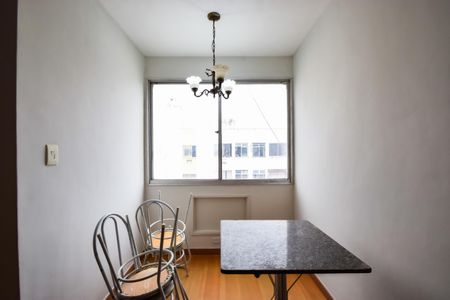 Apartamento à venda com 55m², 2 quartos e 2 vagasSala