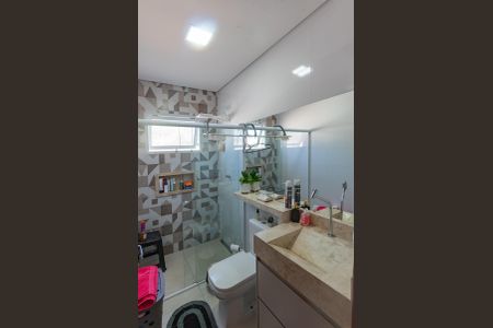 Casa à venda com 489m², 2 quartos e 1 vagaBanheiro da Suíte 1