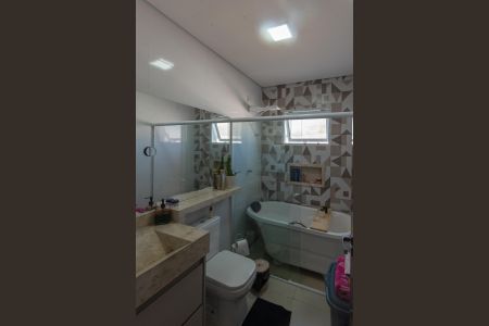 Casa à venda com 489m², 2 quartos e 1 vagaBanheiro da Suíte 2